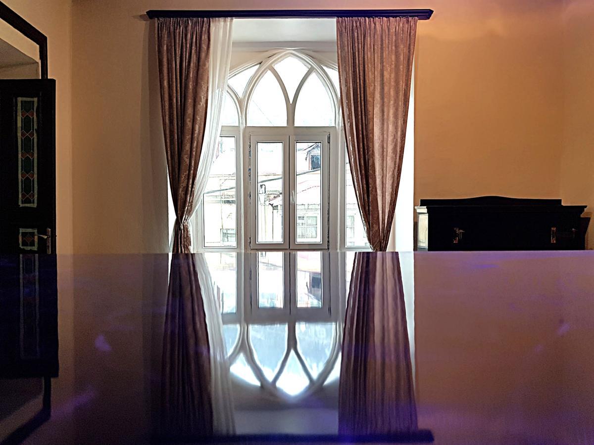 Central Location King Size Bed Tbilisi Esterno foto