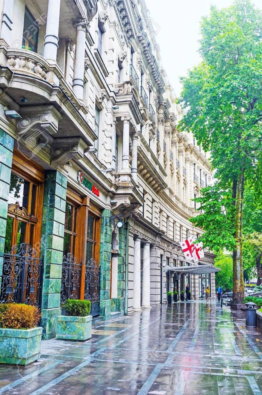 Central Location King Size Bed Tbilisi Esterno foto