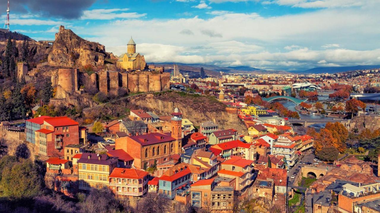 Central Location King Size Bed Tbilisi Esterno foto
